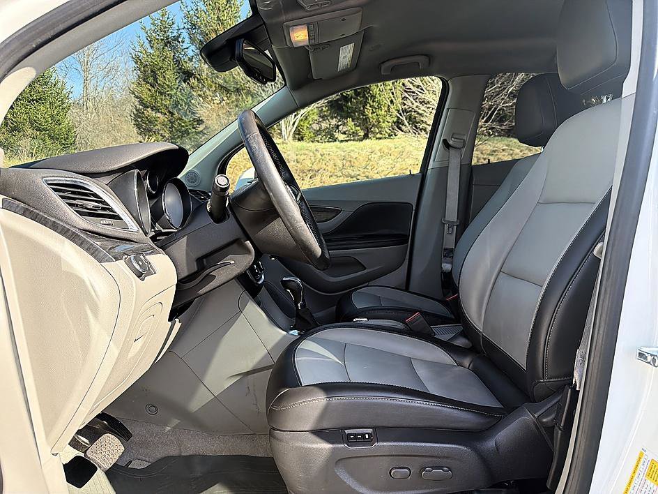 Used 2015 Buick Encore Leather image 11
