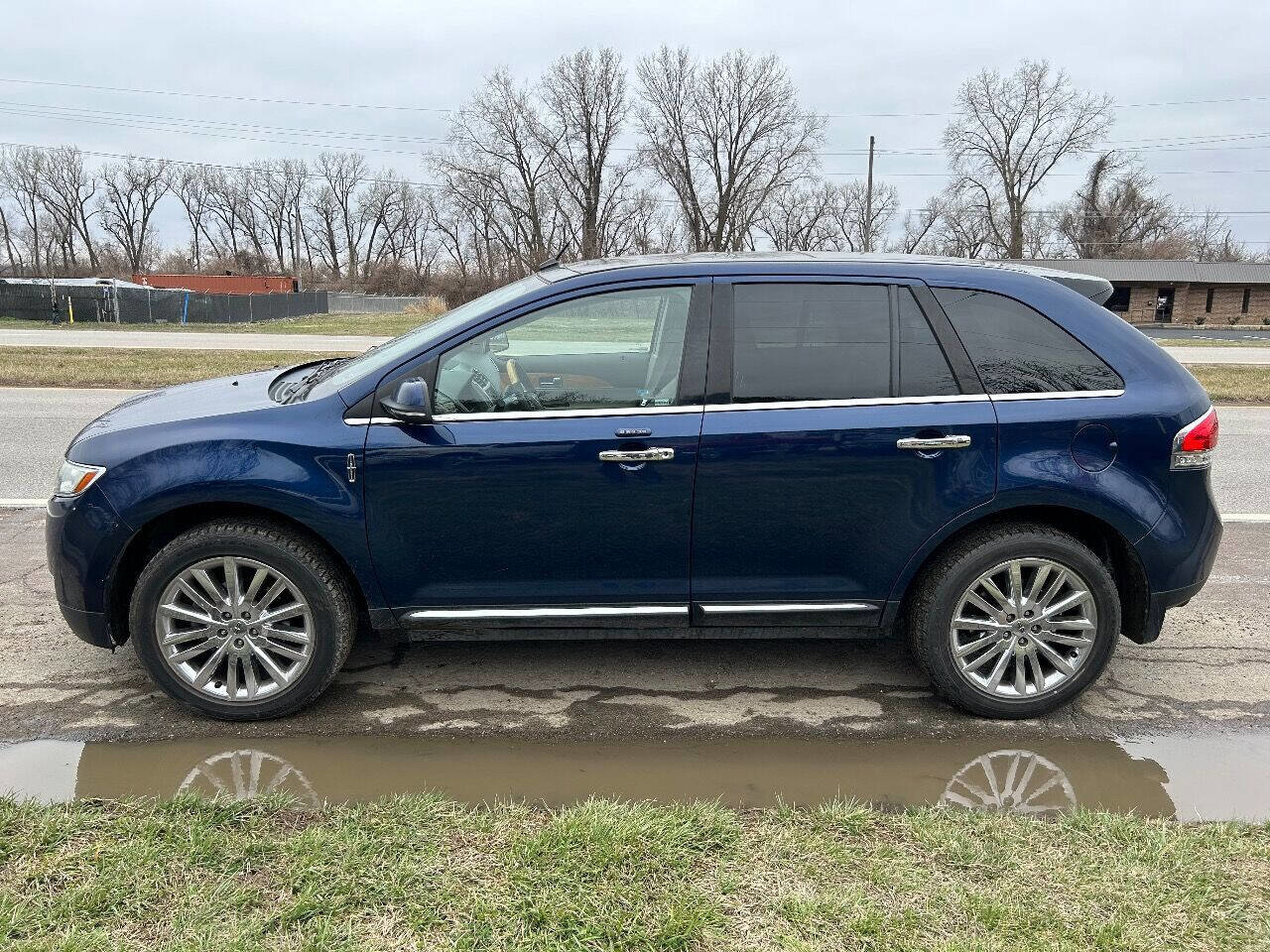 Used 2012 Lincoln MKX AWD image 8