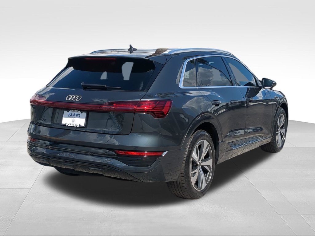 Used 2024 Audi Q8 e-tron Premium Plus w/ Premium Plus Package AWD/4WD image 3