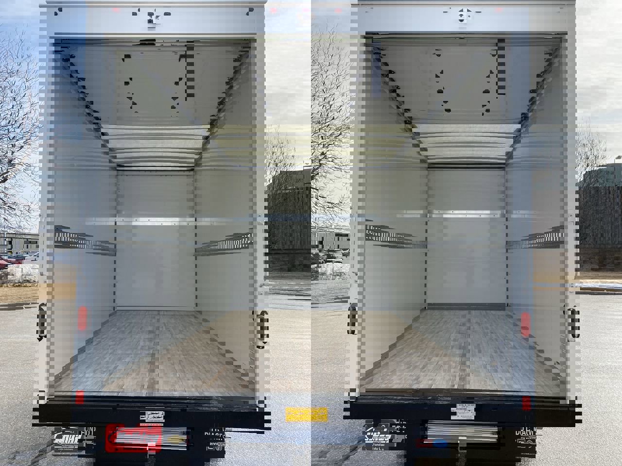 New 2025 Ford E-450 and Econoline 450 Super Duty w/ Power Equipment Group RWD image 18