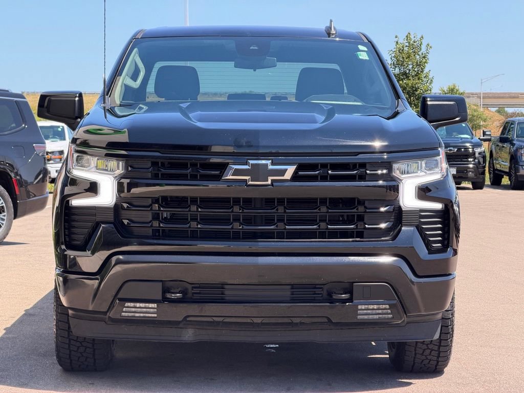 Used 2024 Chevrolet Silverado 1500 RST w/ Z71 Off-Road Package AWD/4WD image 6