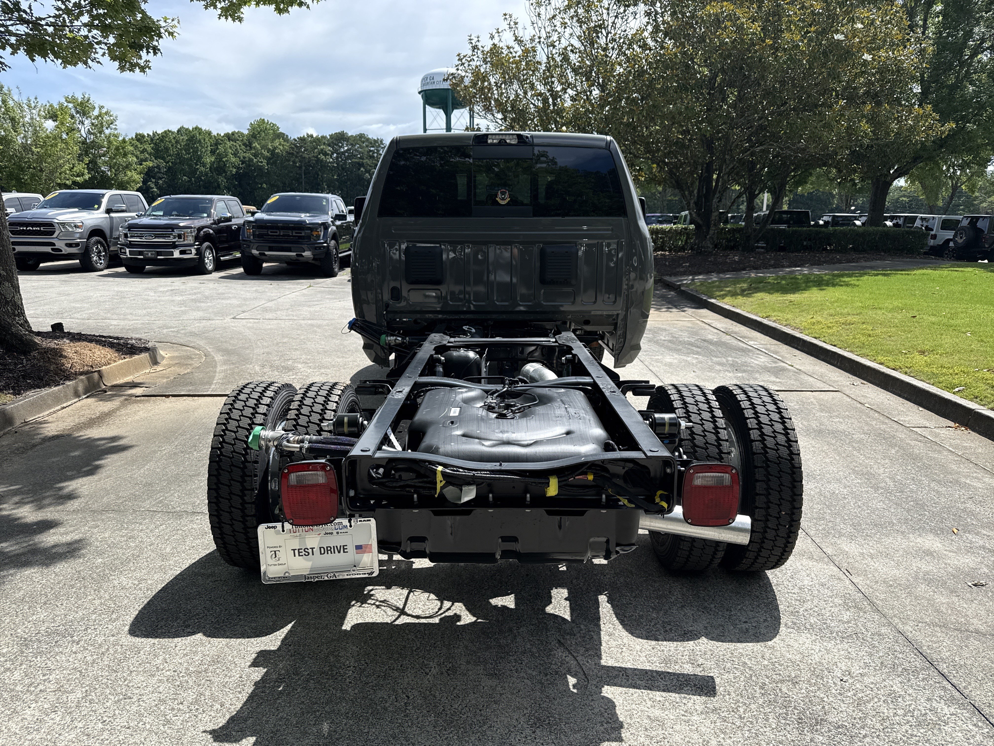 New 2026 RAM 5500 4x4 Crew Cab w/ Laramie Trim Package image 6