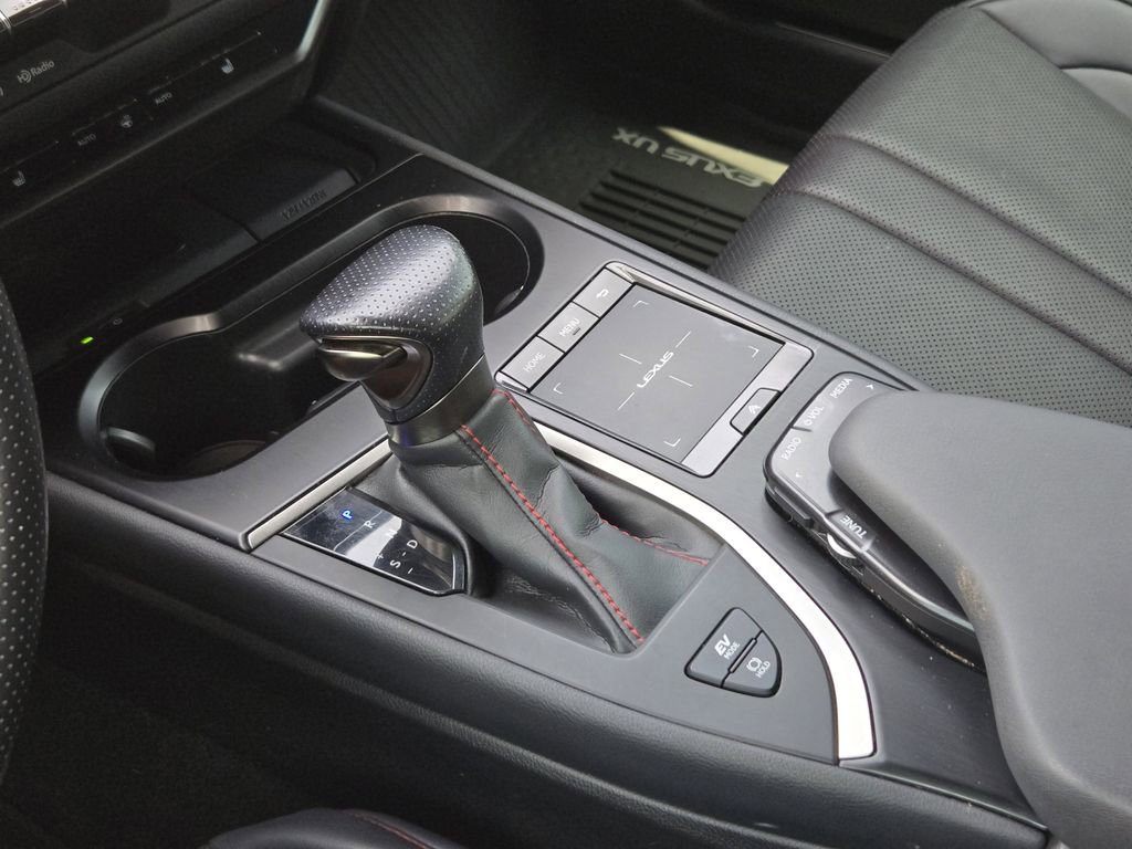 Used 2021 Lexus UX 250h F Sport w/ F Sport Premium Package AWD/4WD image 21