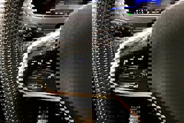 Used 2024 Volkswagen Tiguan SE R-Line w/ MDO Package, Three-Row image 18