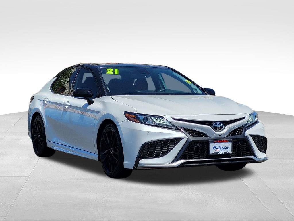 Used 2021 Toyota Camry XSE w/ Navigation Package FWD image 5