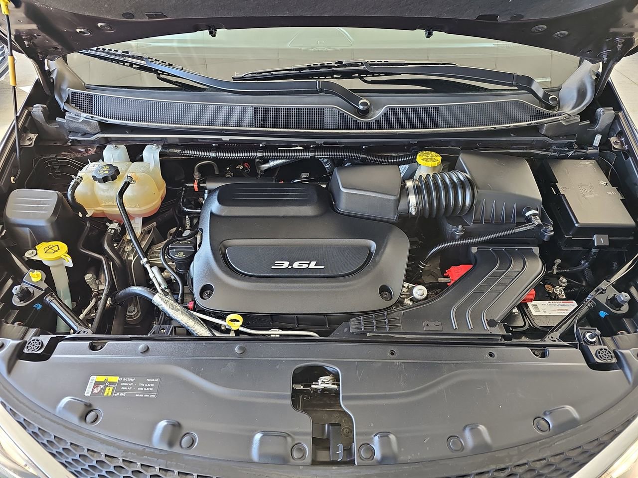 Used 2017 Chrysler Pacifica Touring-L image 36