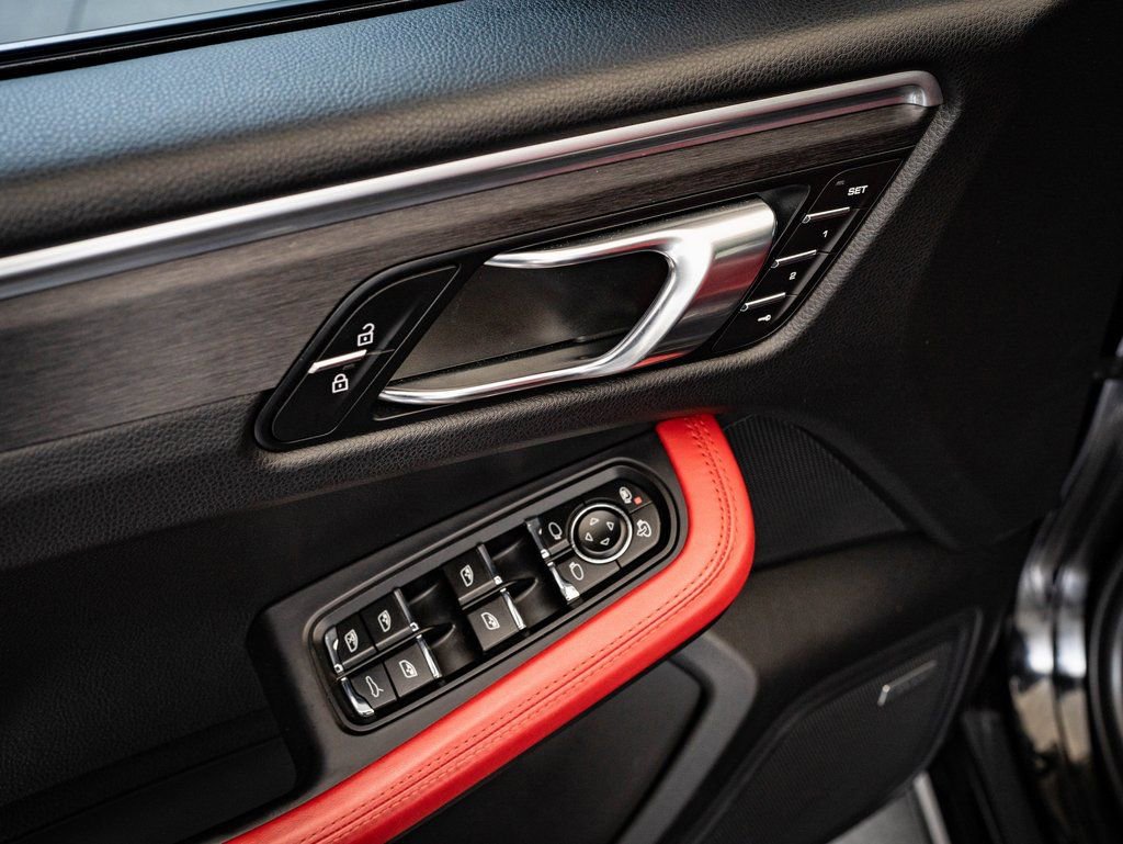 Certified 2021 Porsche Macan GTS AWD/4WD image 25