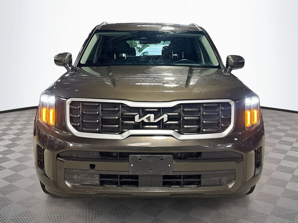 Used 2025 Kia Telluride S AWD/4WD image 2