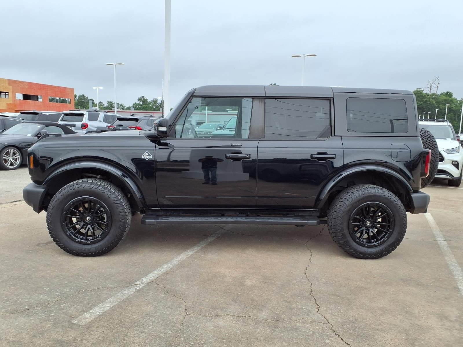 Used 2023 Ford Bronco Outer Banks AWD/4WD image 8