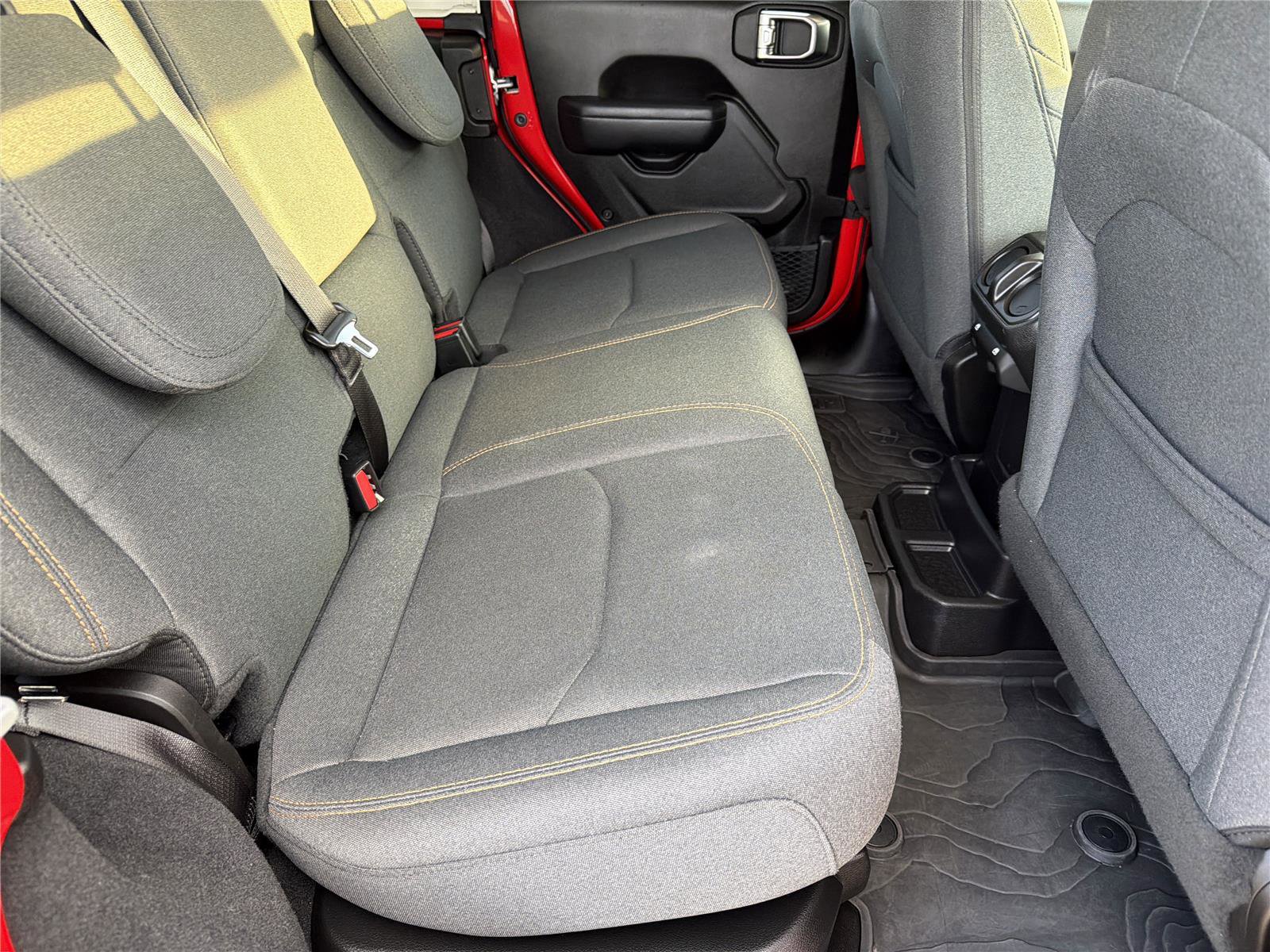 Used 2025 Jeep Wrangler Willys image 15