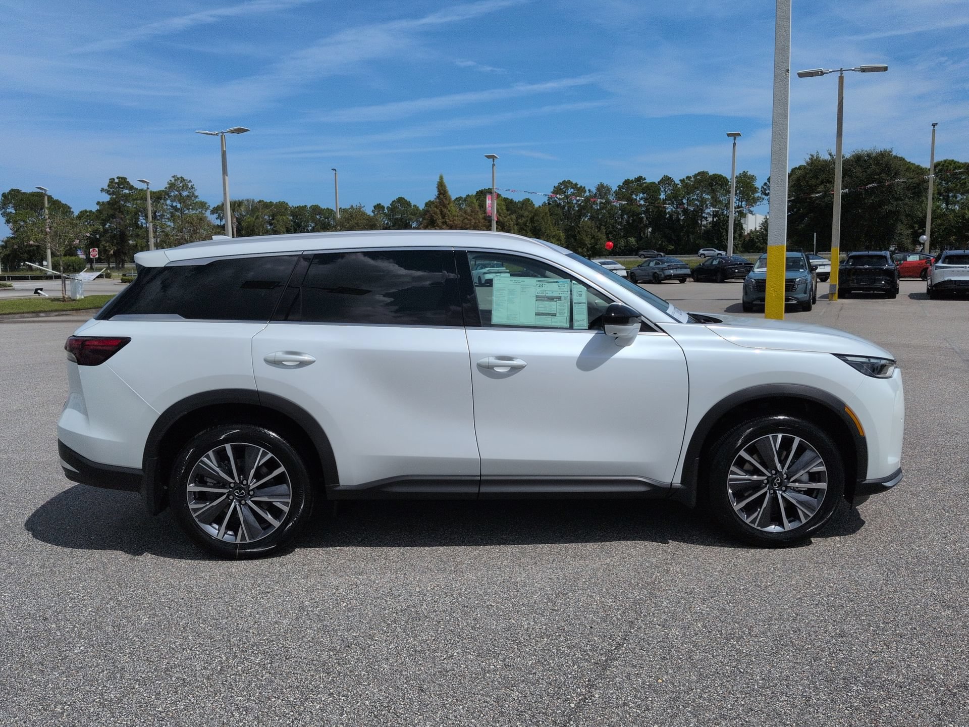 New 2027 INFINITI QX60 Luxe w/ Cargo Package AWD/4WD image 4