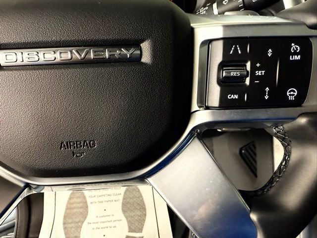 Certified 2025 Land Rover Discovery Dynamic SE image 19