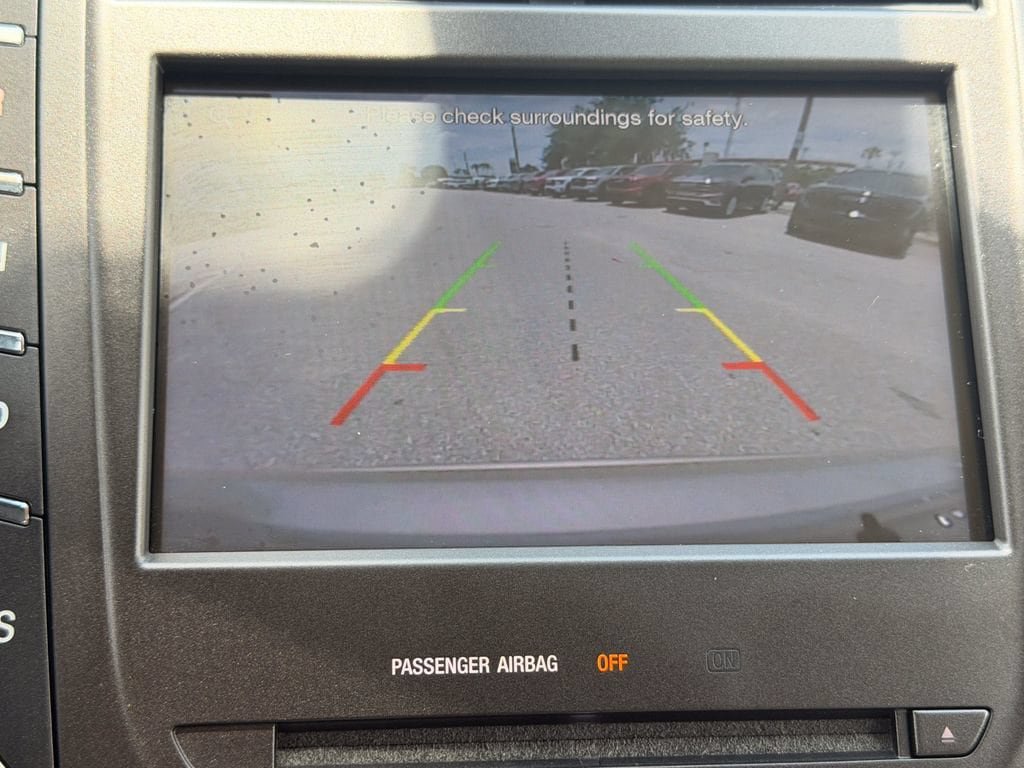 Used 2015 Lincoln MKC FWD w/ Equipment Group 101A Select image 27