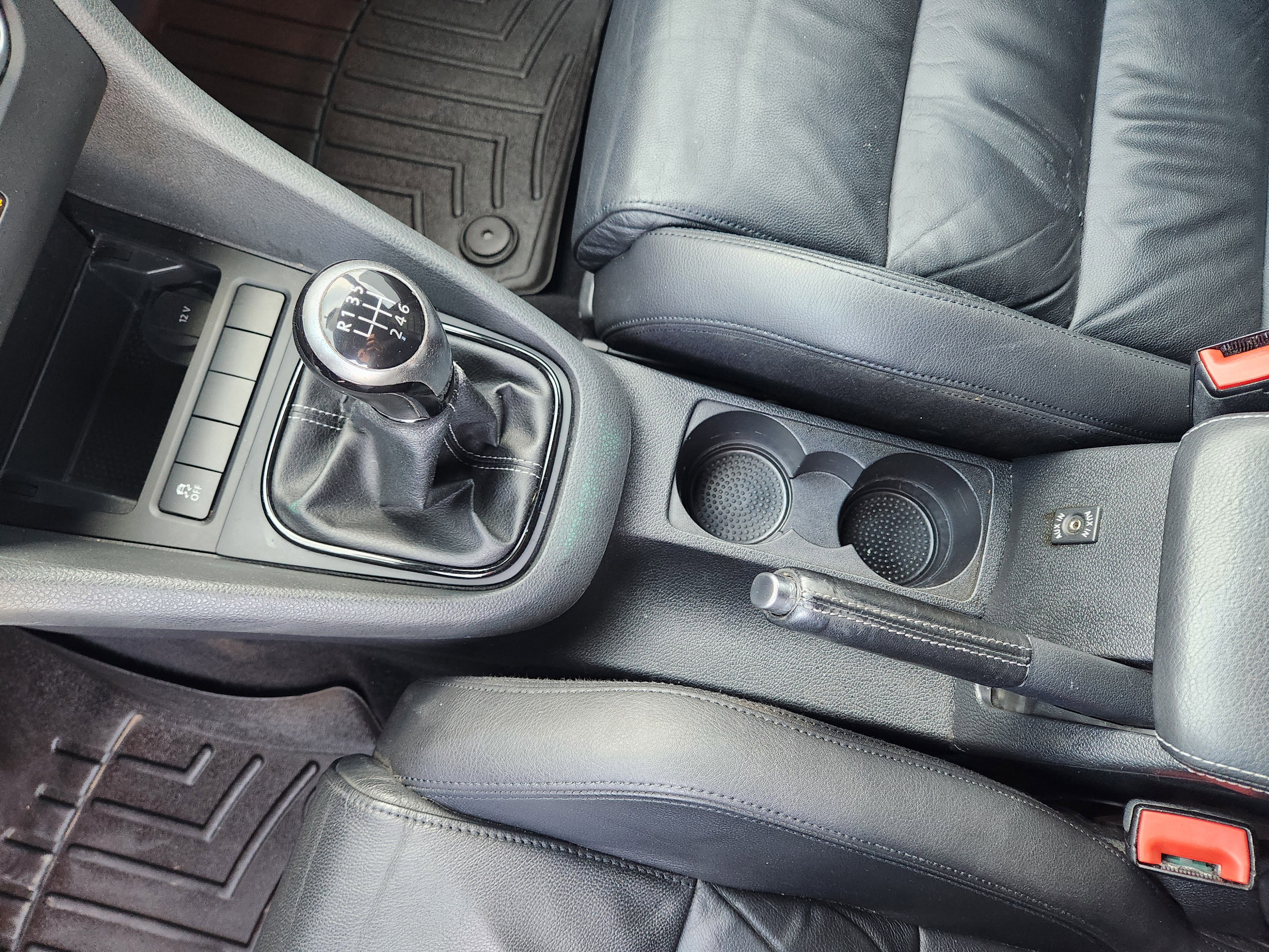 Used 2013 Volkswagen Golf R 2-Door image 13