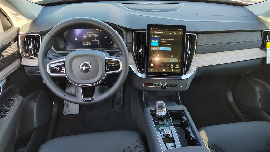 New 2026 Volvo XC90 B6 Plus image 12