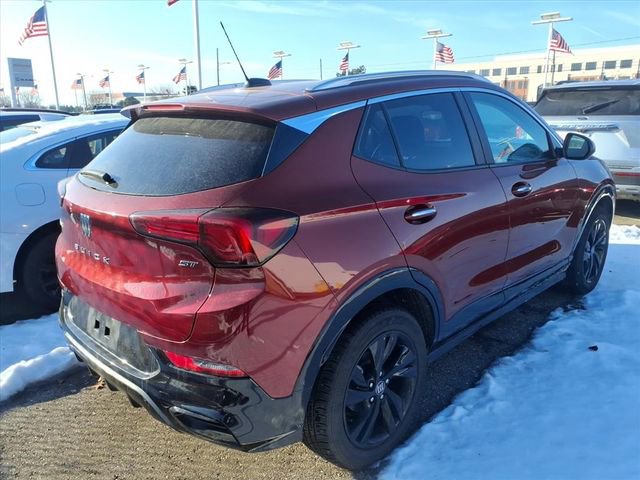 Used 2024 Buick Encore GX Sport Touring image 5