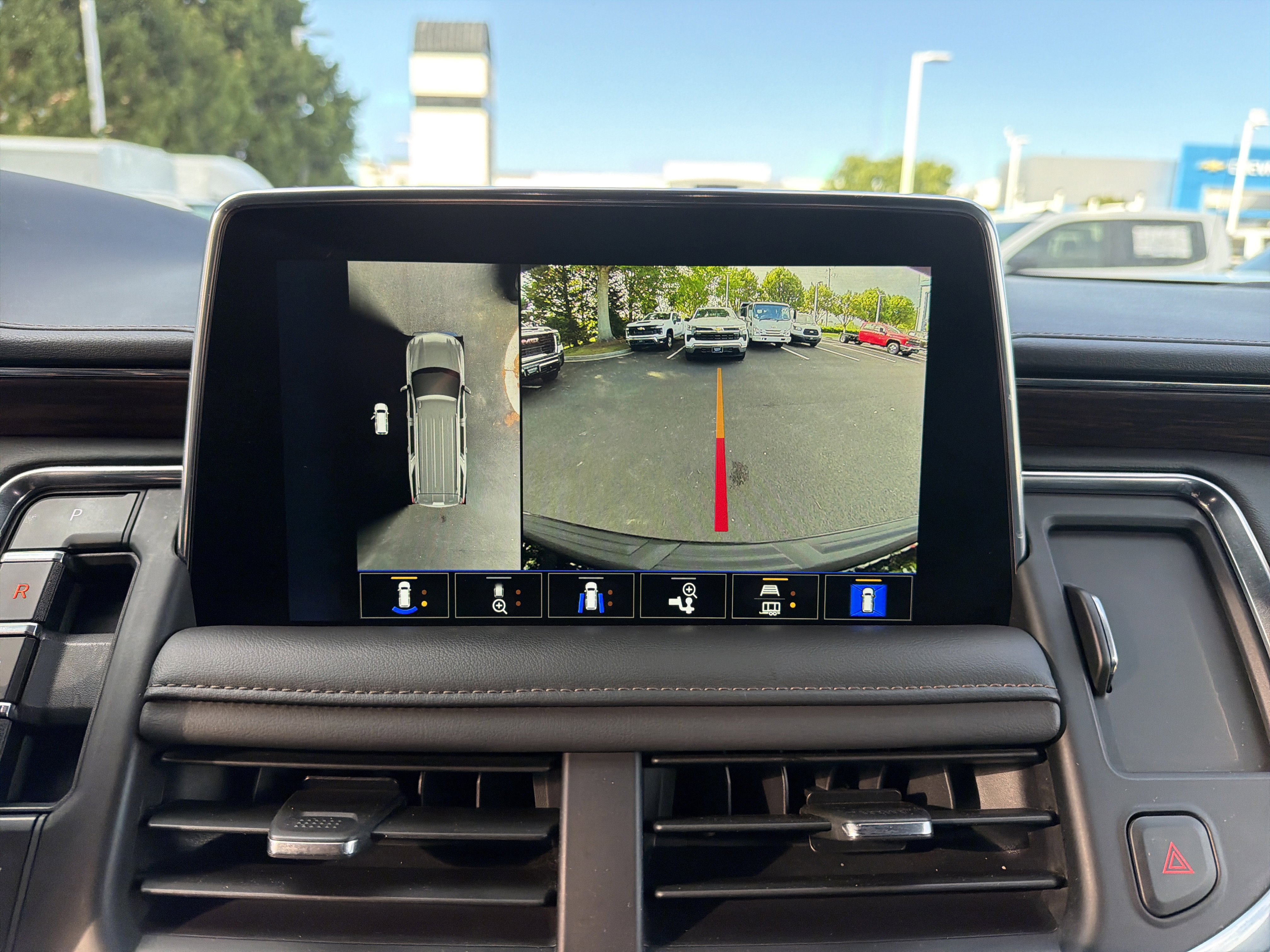 Used 2023 Chevrolet Tahoe High Country image 24
