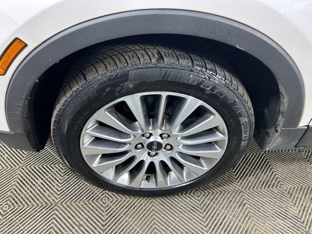 Used 2017 Lincoln MKC Reserve image 11