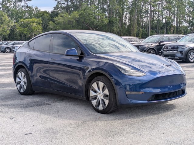 Used 2021 Tesla Model Y Long Range AWD/4WD image 3