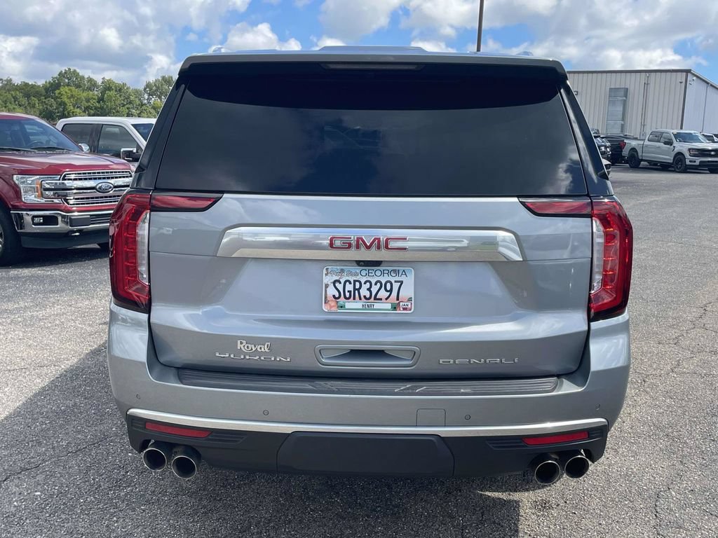 Used 2024 GMC Yukon XL Denali w/ Denali Reserve Package AWD/4WD image 4