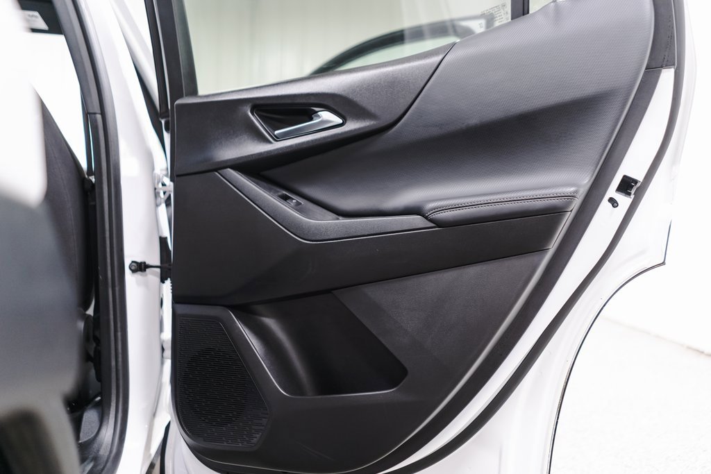 Used 2025 Chevrolet Equinox LT image 33