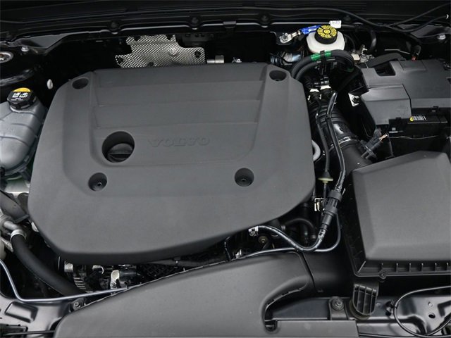 Used 2024 Volvo XC40 B5 Plus w/ Protection Package Premier image 35