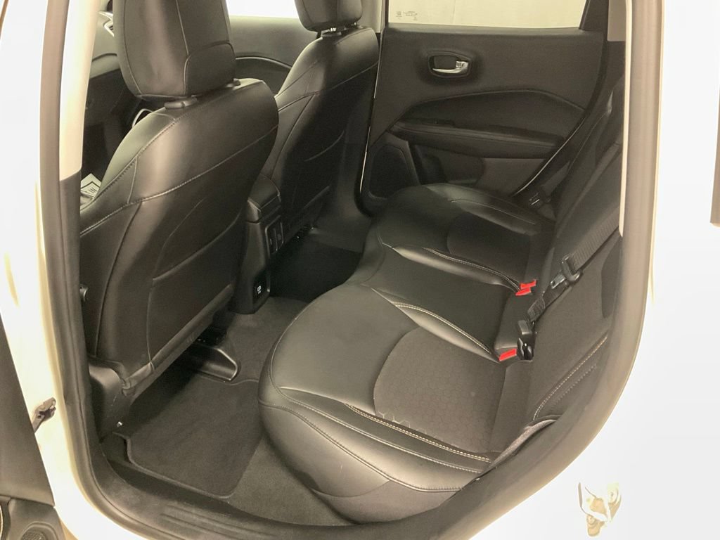 Used 2021 Jeep Compass Latitude AWD/4WD image 32