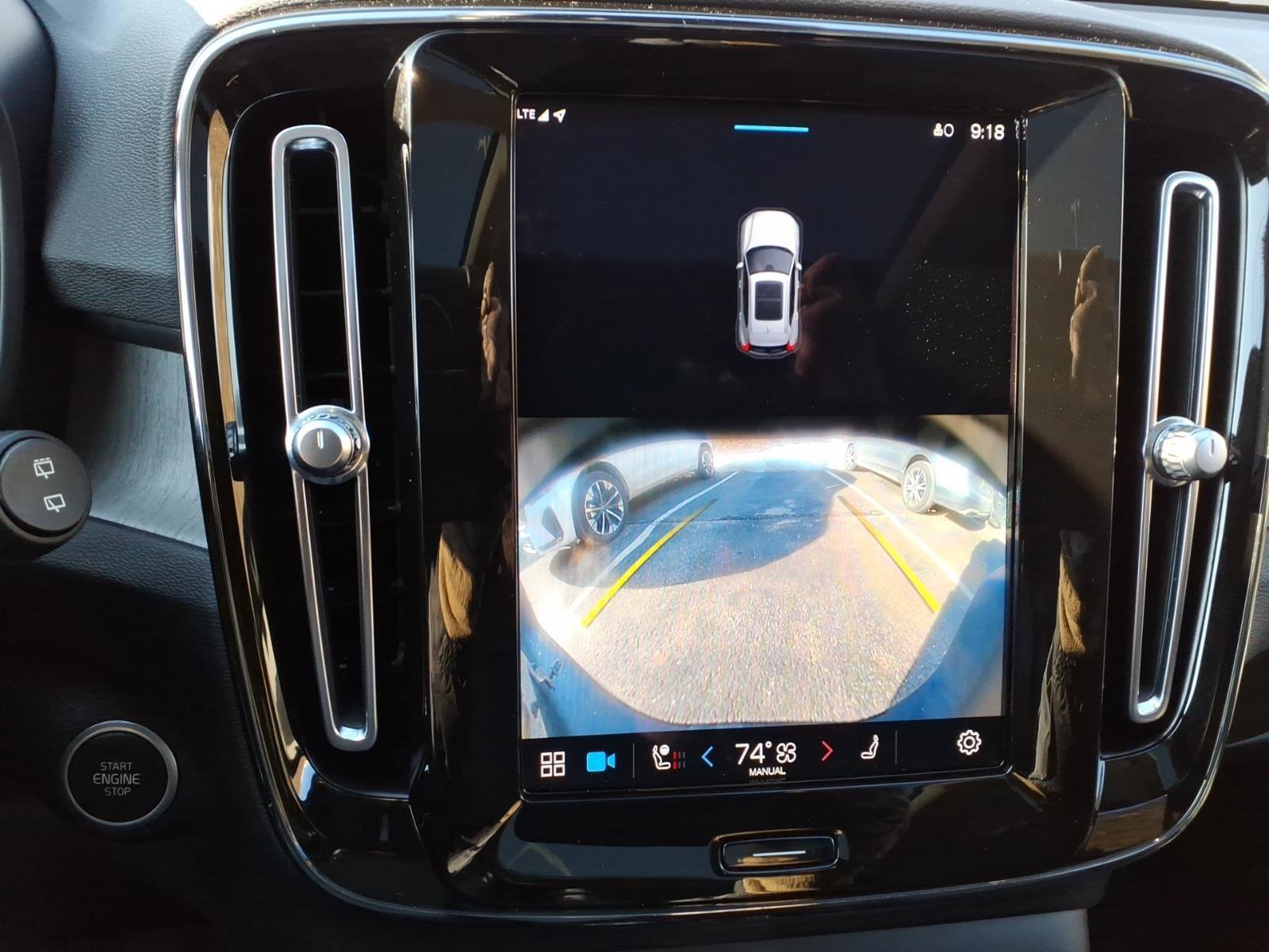 Certified 2023 Volvo XC40 B5 Plus w/ Driver Assist Package image 18