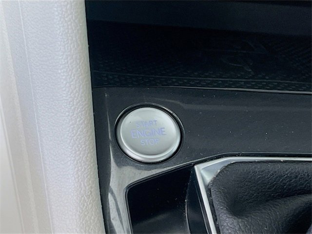 Used 2022 Volkswagen Tiguan SE image 18