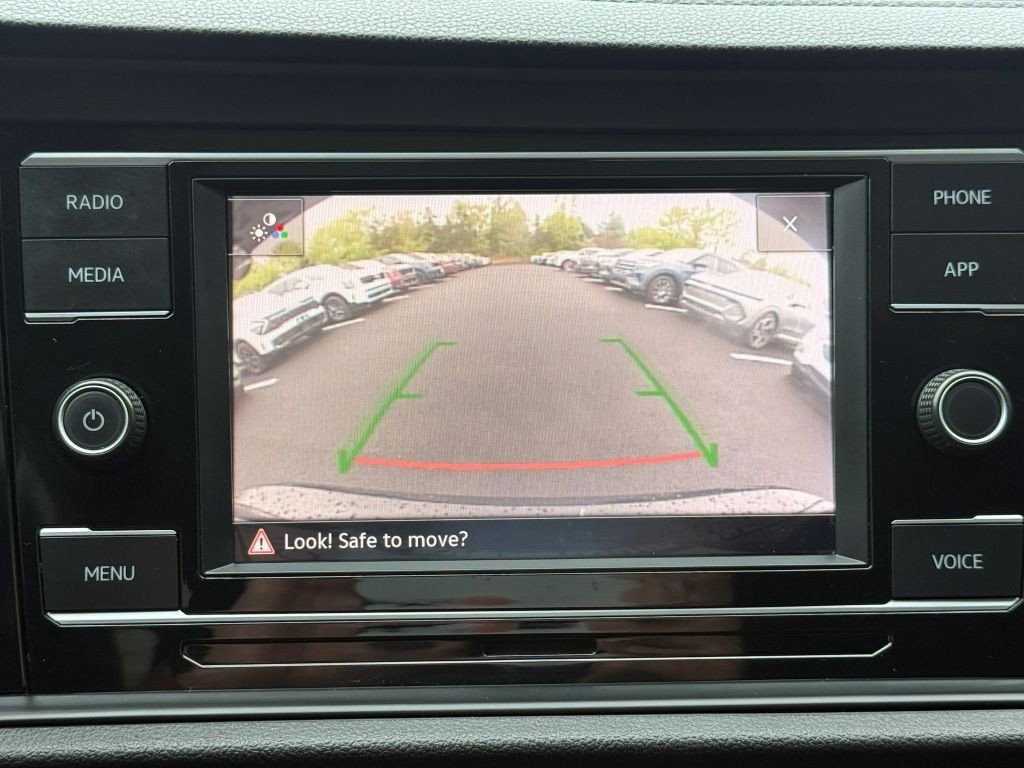 Used 2020 Volkswagen Jetta SE FWD image 23