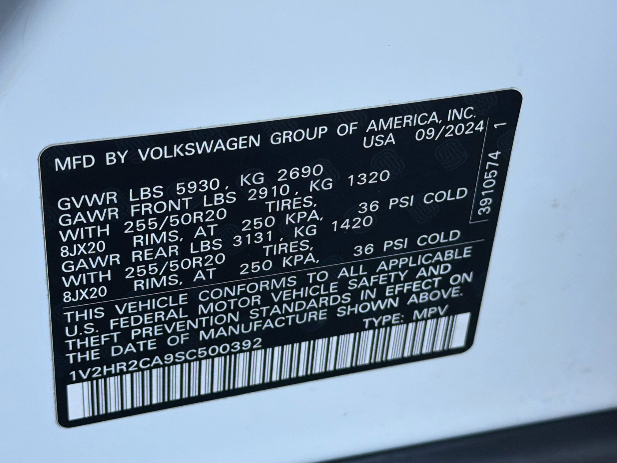 Used 2025 Volkswagen Atlas SE AWD/4WD image 12