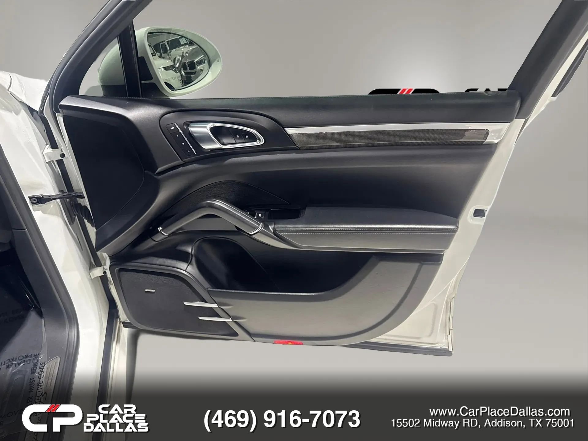 Used 2016 Porsche Cayenne GTS w/ Premium Package Plus image 20