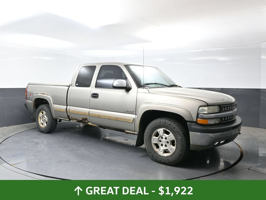 Used 2001 Chevrolet Silverado 1500 LS w/ Firm Ride Suspension Pkg AWD/4WD image 3