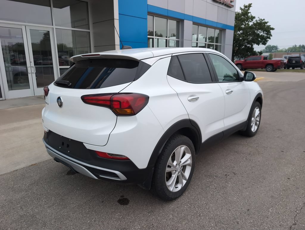Used 2022 Buick Encore GX Preferred w/ Cold Weather Comfort Package AWD/4WD image 8