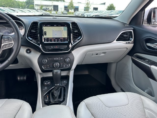 Used 2019 Jeep Cherokee Limited AWD/4WD image 15