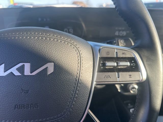 Used 2024 Kia Telluride S image 20