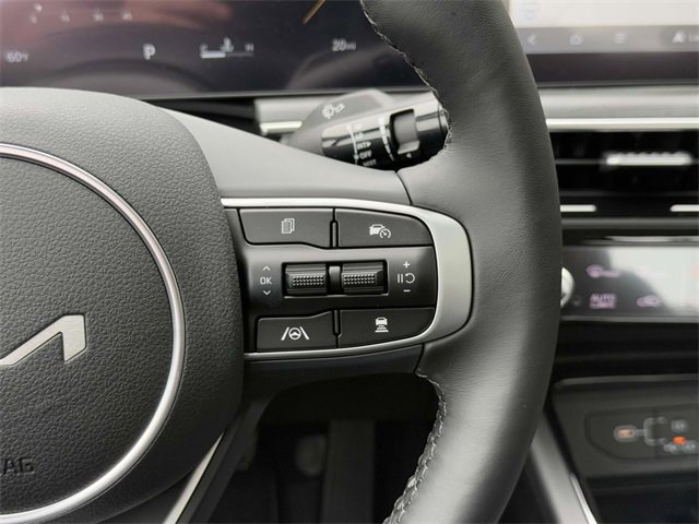 New 2025 Kia K5 EX image 9