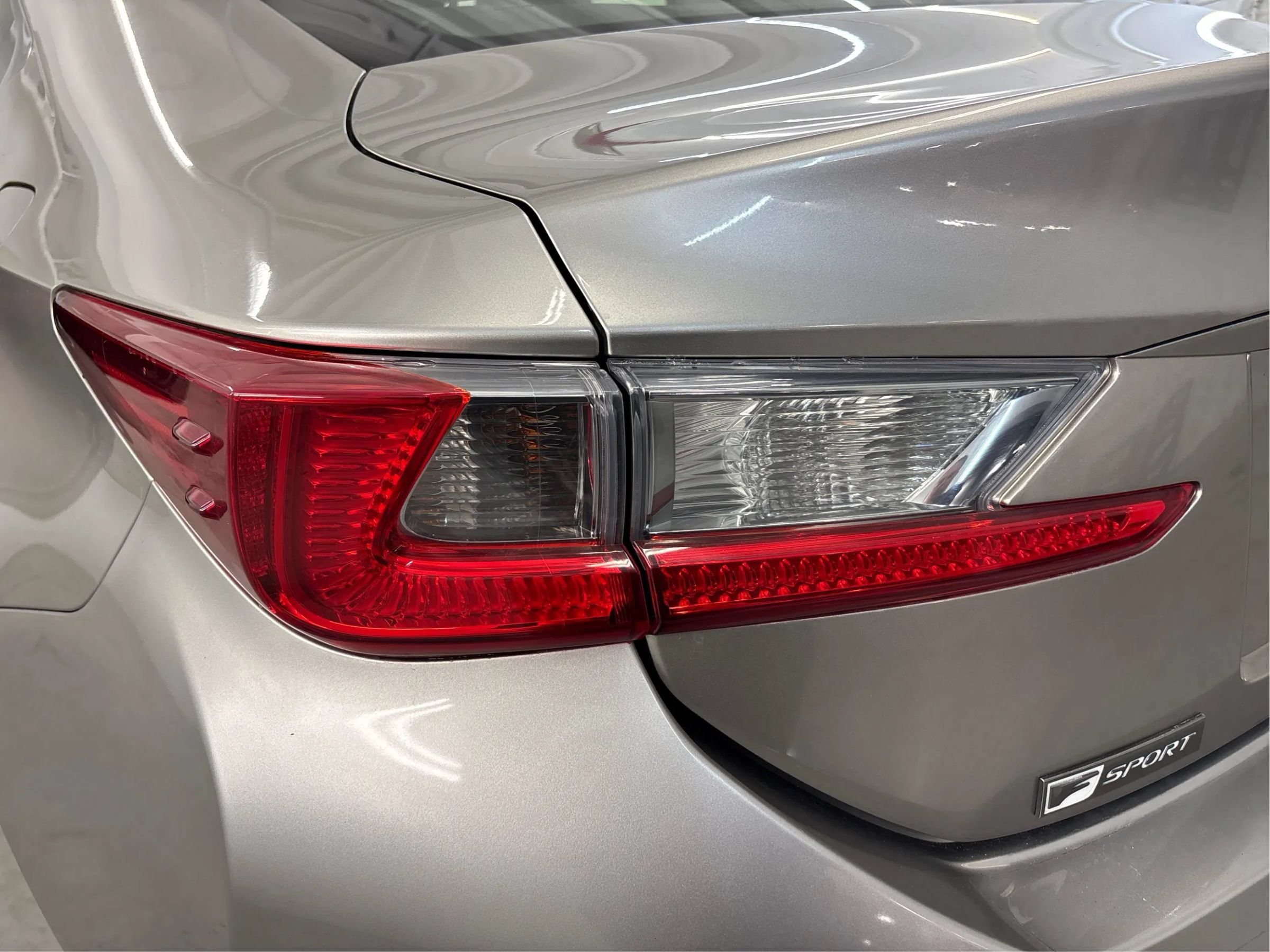 Used 2017 Lexus RC 200t F Sport RWD image 30