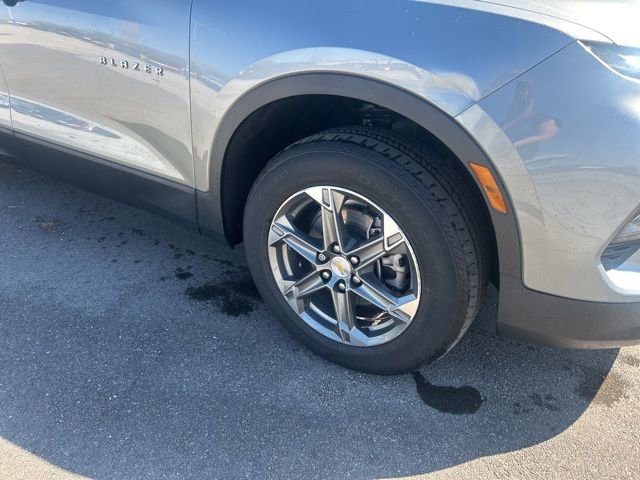 Used 2023 Chevrolet Blazer LT image 6