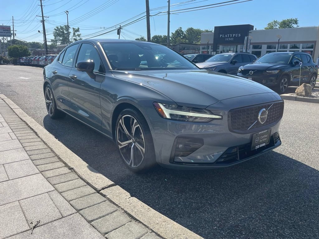 Used 2024 Volvo S60 B5 Plus w/ Climate Package AWD/4WD image 7