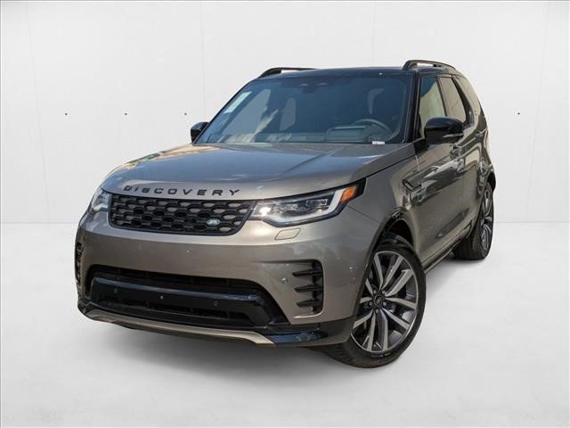New 2024 Land Rover Discovery Dynamic SE
