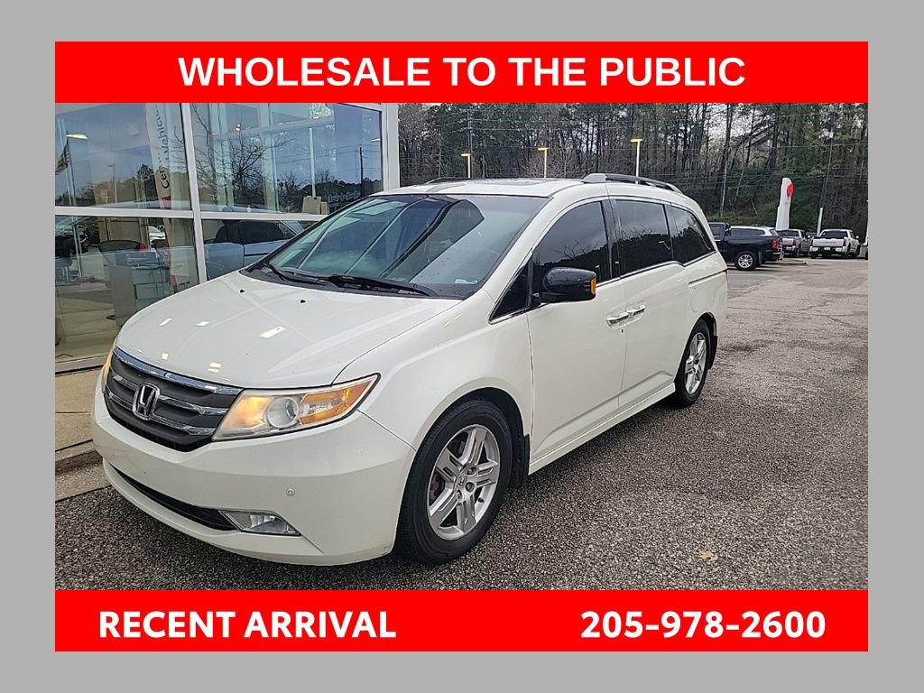 Used 2013 Honda Odyssey Touring image 1