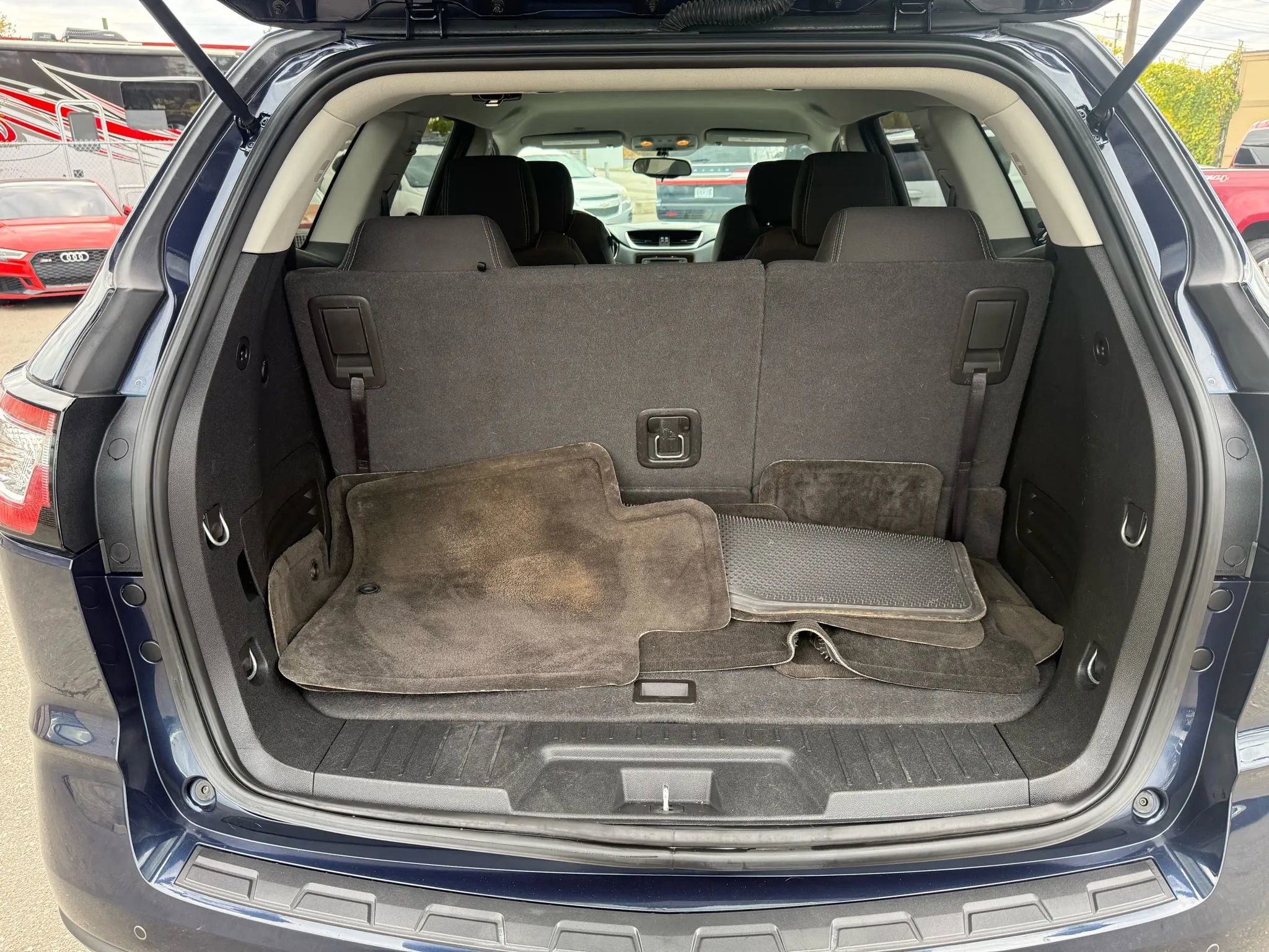 Used 2017 Chevrolet Traverse LT w/ Style and Technology Package image 29