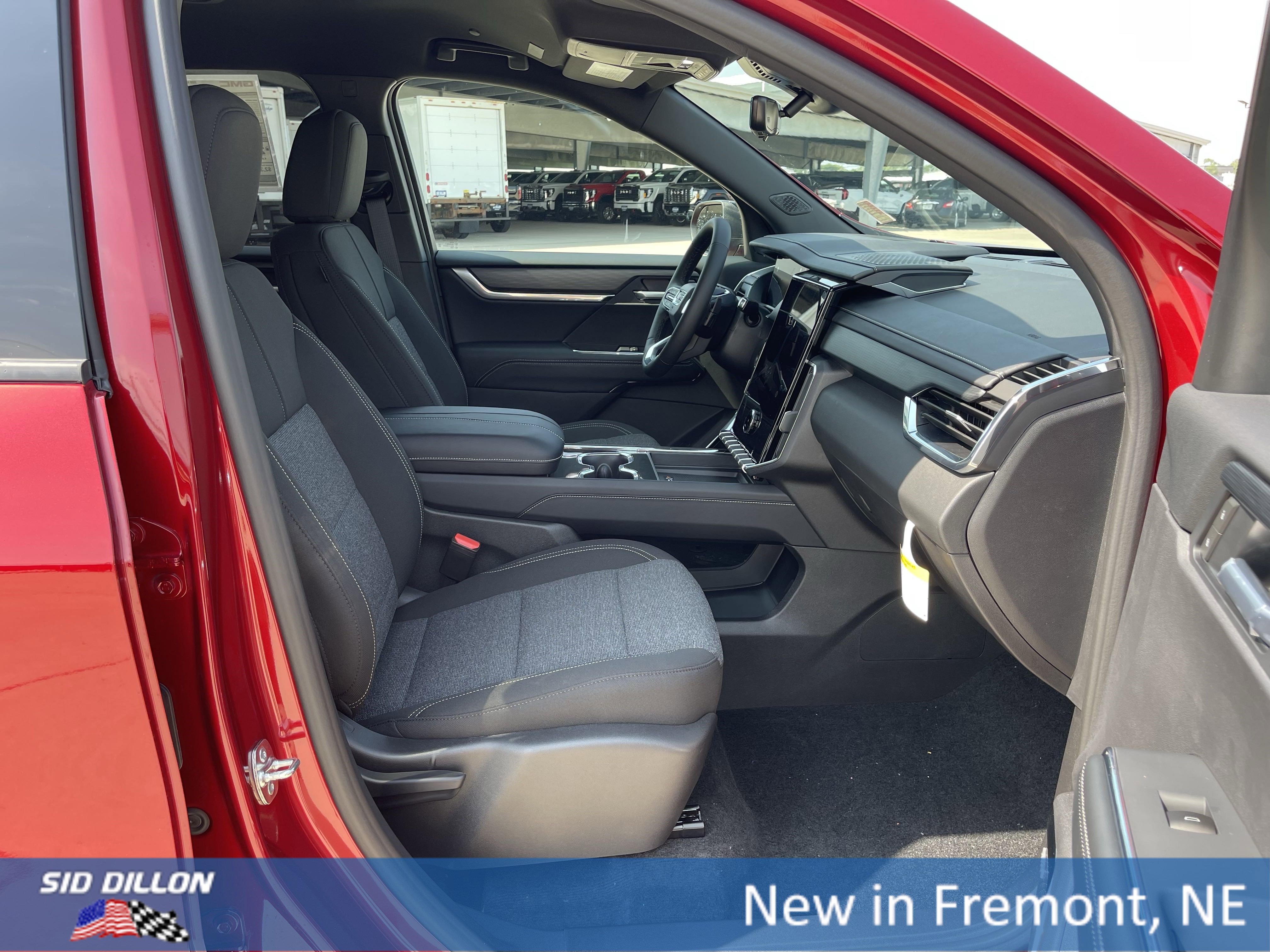 New 2026 GMC Acadia Elevation image 10