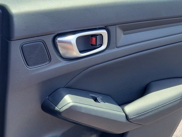 Used 2024 Honda Civic EX-L image 6