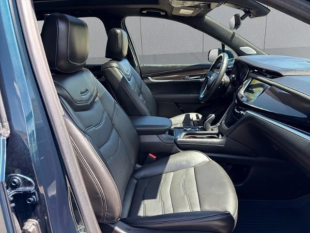 Certified 2025 Cadillac XT6 Premium Luxury w/ Platinum Package AWD/4WD image 40