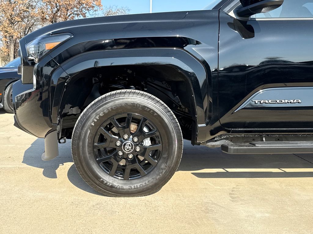 Used 2025 Toyota Tacoma SR5 image 5