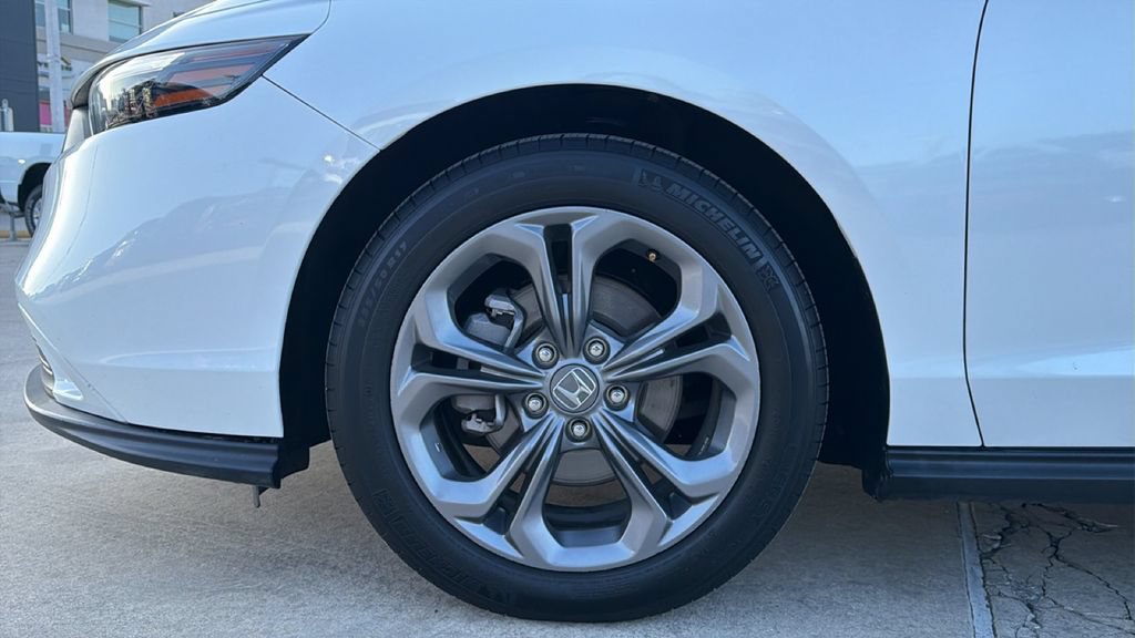 Used 2024 Honda Accord EX image 9