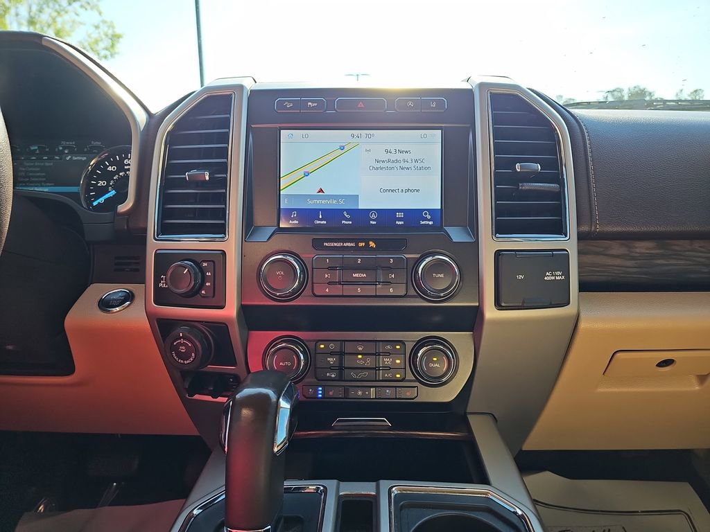 Used 2020 Ford F150 Lariat w/ Max Trailer Tow Package image 23