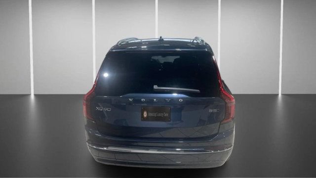 Used 2025 Volvo XC90 B5 Plus AWD/4WD image 10